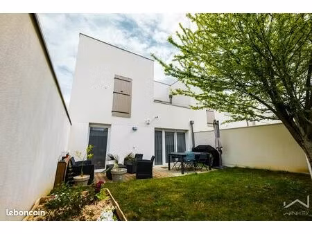 maison 4 pièces 85 m²
