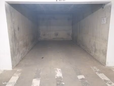 garage avec électricité 15 m2 la rocade