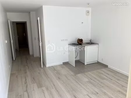 studio 1 pièce 30 m²