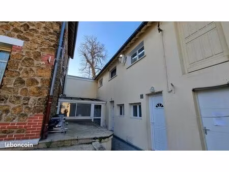 studio 1 pièce 29 m²