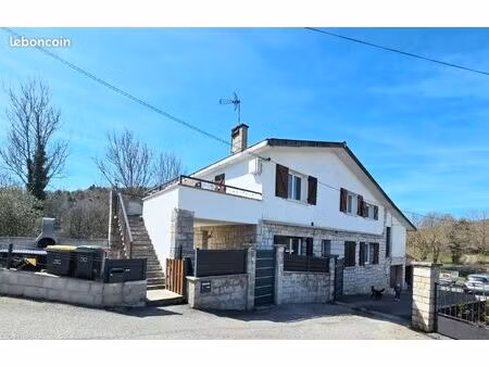 maison familiale avec grand jardin