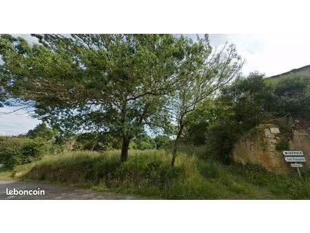 terrain constructible au coeur du village