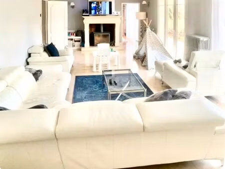 belle propriété de 220 m2