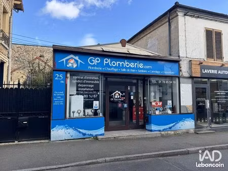 boutique 50 m² palaiseau