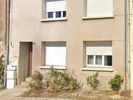 appartement de 55 m2 rdc centre chabanais