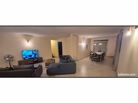 beau t3 meublé avec grande terrasse – 80 m² + 63 m² de terrasse