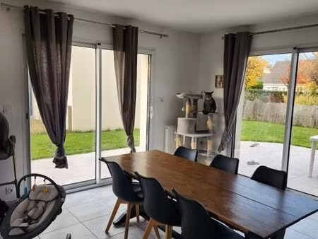 maison 3 chambres – 96 m² habitables – garage intégré de 16m²