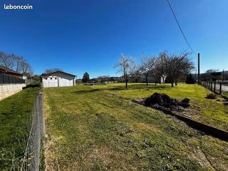 terrain 1 228 m² saint pantaleon de larche