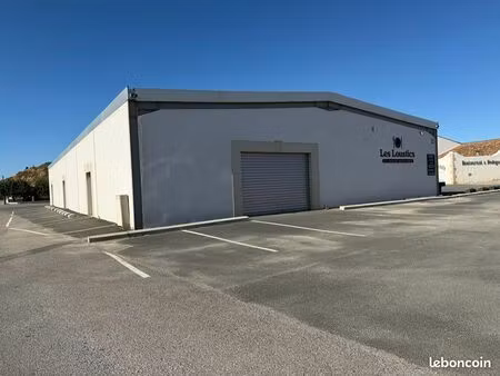 local commercial excellent emplacement