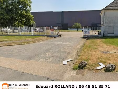 box de stockage et d'activité de 420 m² / 180 000 euros sur site gardienné à vendre