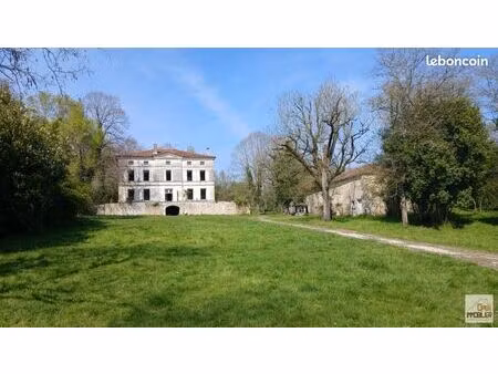 maison 10 pièces 293 m²
