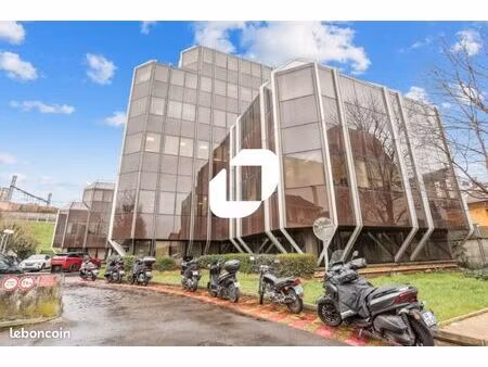 bureaux 397 m²