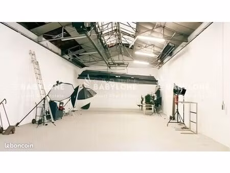 local d'activité 562 m²