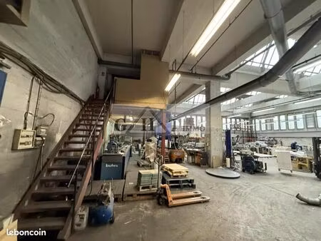 local industriel 490 m²