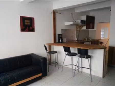 50 m2 f2 meublé proche centre-ville pierrelatte.lave linge ok