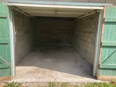 garage à louer