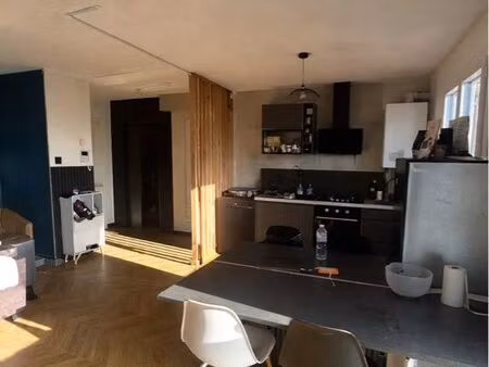 appartement t2 rénové 45 m² – vue dégagée + parking – bourg-de-péage