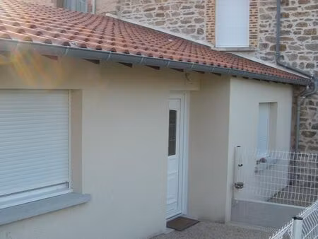 ? duplex f3 84 m² avec terrasse – bourganeuf – disponible 20 avril