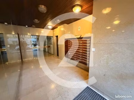 bureaux 46 m² valence