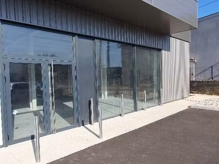 local commercial 300 m²