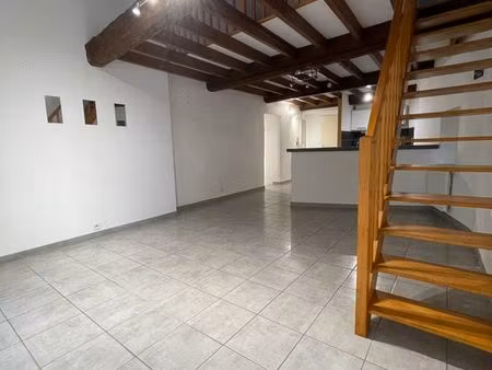 appartement 2 pièces 67m2