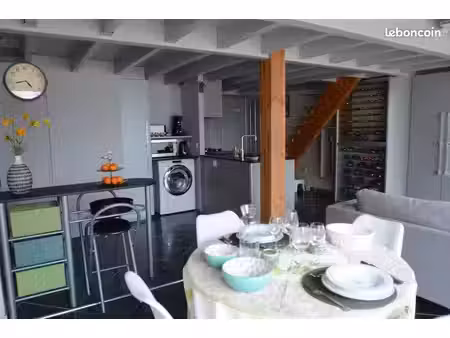 location t2 meuble ( très bien équipe )