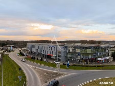 bureaux 3326 m² nogent le phaye