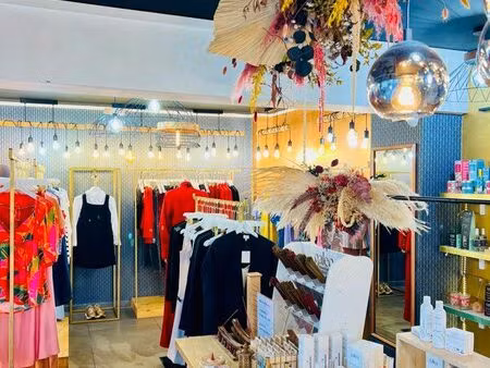 opportunité rare – concept store à reprendre – centre-ville du tampon