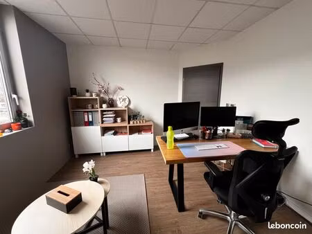 bureau indépendant 13 m2 en location
