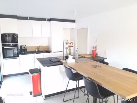 maison 118 m2 de plain pied bourg de péage