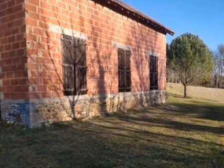 ferme 1 pièce 65 m²