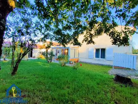 vente maison à sainte-hermine (85210) : à vendre / 137m² sainte-hermine