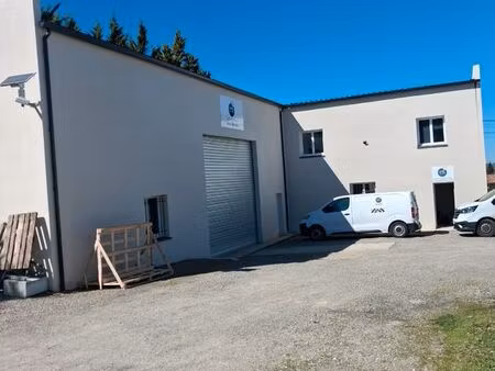 dépôt avec bureaux