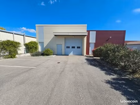 local d'activité et bureaux divisible