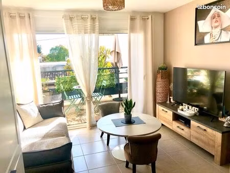 maison récente avec sous-sol aménagé +patio à uchaud