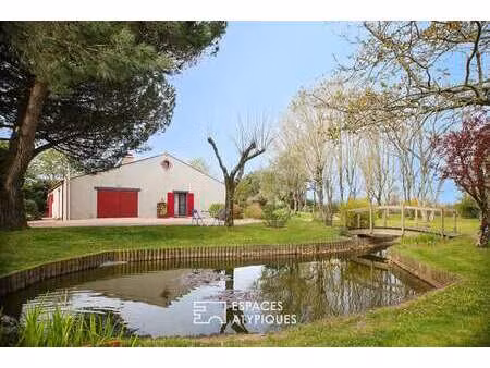 vente maison à l'aiguillon-sur-vie (85220) : à vendre / 179m² l'aiguillon-sur-vie