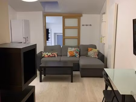 superbe appartement meublé 55 m² – entièrement rénové – prestations soignées – coup de cœu