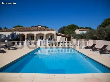 vente fonds de commerce | fonds de commerce | 25ch | uzès | terrasse · jardin · piscine