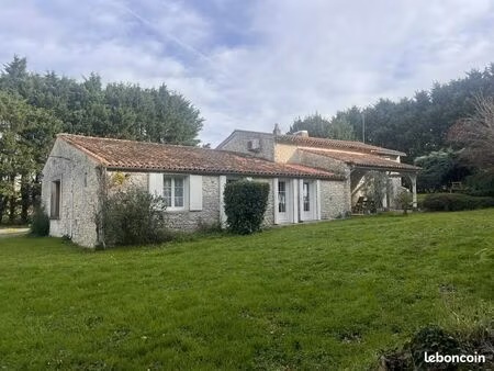 maison 6 pièces 175 m²