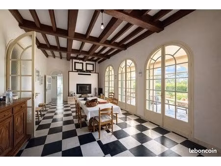 propriété 12 pièces 300 m²