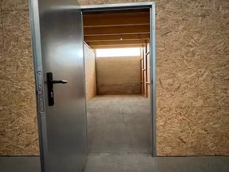 a louer : box de stockage - garde meubles