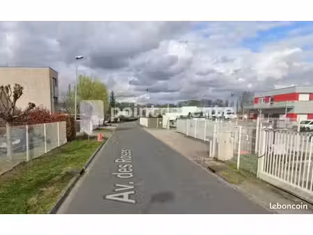 local commercial 5 140 m²