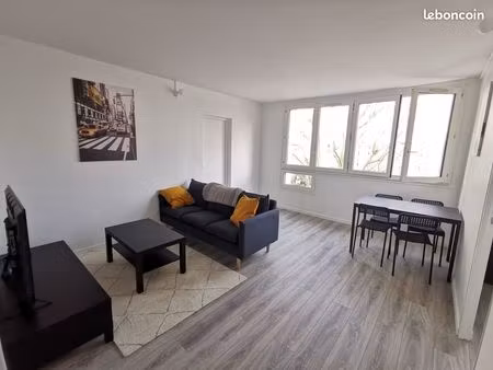 appartement 5 pièces 1700 ttc