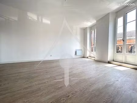 immeuble 8 pièces 245 m²