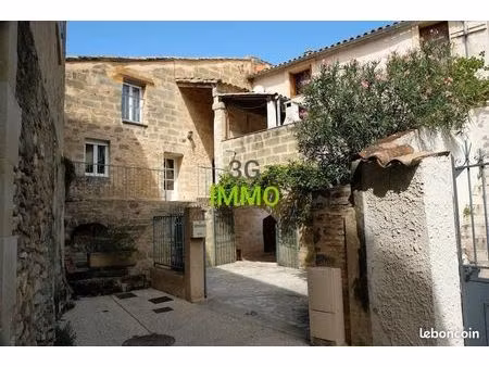 ensemble immobilier de caractère | uzès | terrasse ensoleillée et cour privée