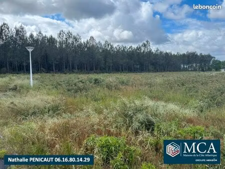 terrain 610 m² azur