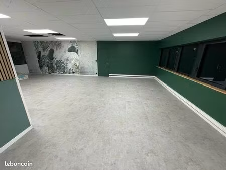à louer espace bureau 74m2