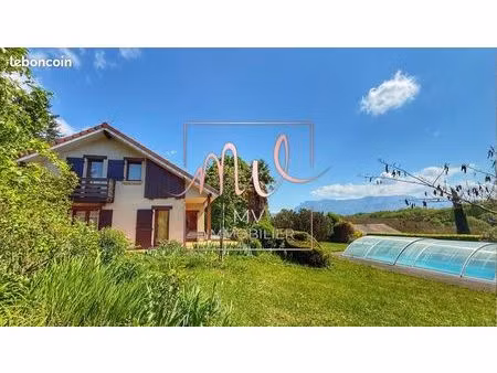 propriété 9 pièces 215 m²