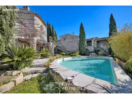 propriété 11 pièces 320 m²
