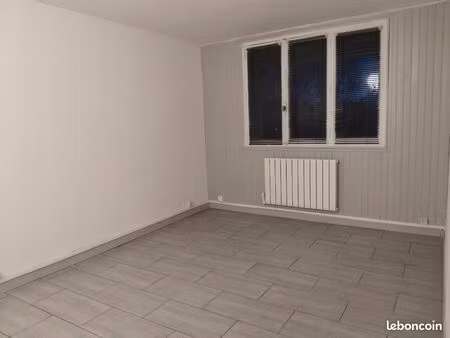 t3 soisy proche gare